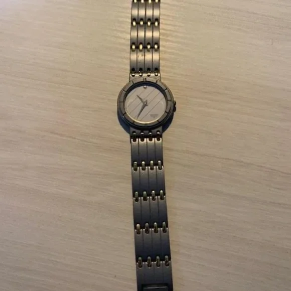 LIKE NEW! Men's Seiko Quartz Silver Matt Finish/Two Tone Gold/Stainless Watch - Picture 10 of 11